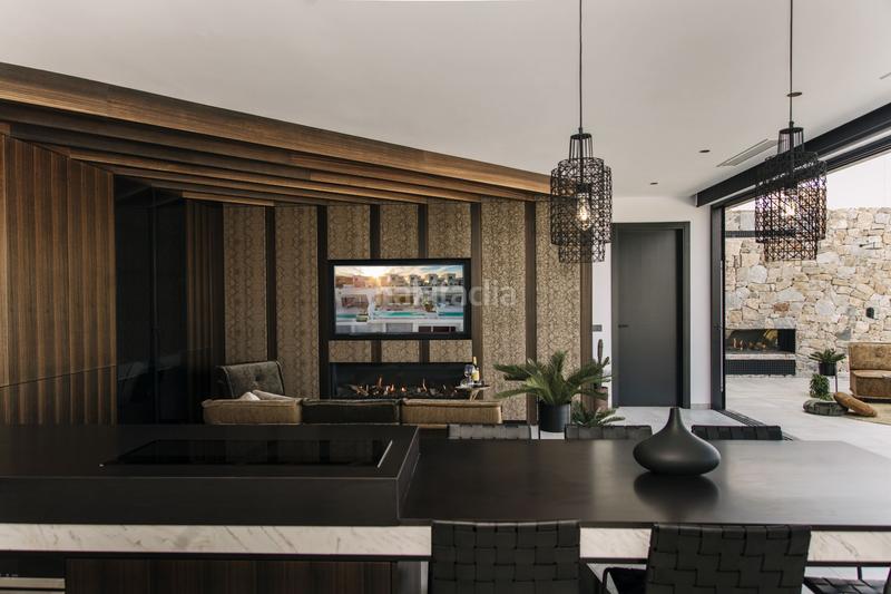 Foto 382dfdc8-4abf-4e25-b151-282b5a3f53b0. Casa villa de diseñonbspcon una parcela total de 408 metros cuadradosnbspcon vistas a guardamar del seguranbspy al mar mediterráneo. ti en Rojales