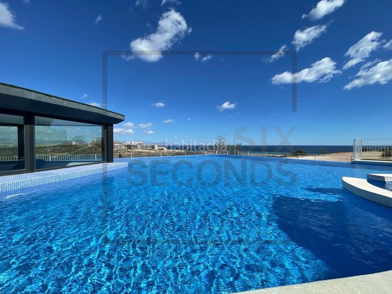 Foto da389dd4-1453-4310-95be-3784f7e5338b. Apartament amb calefacció aparcament piscina a Los Arenales del Sol Elche / Elx