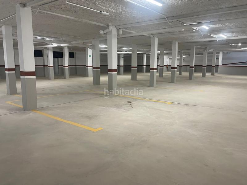 Foto 85bac06a-145e-4e71-b2a2-00970ac34d66. Miete autoparkplatz in calle fuenlabrada 78 in Villayuventus-Renfe Parla