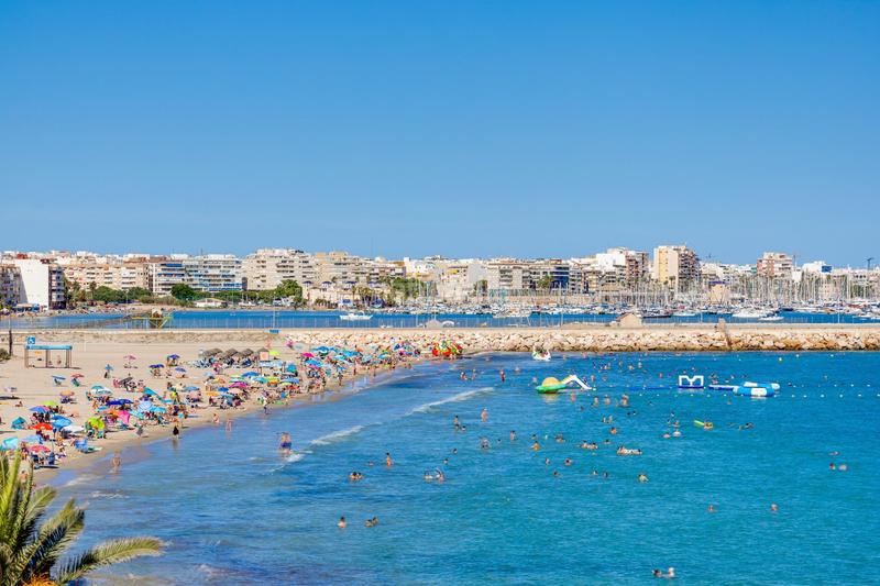 Foto 8f59b2fb-33a6-4e21-8756-35c630d7a662. Piccolo appartamento in calle monteagudo in El Acequión Torrevieja