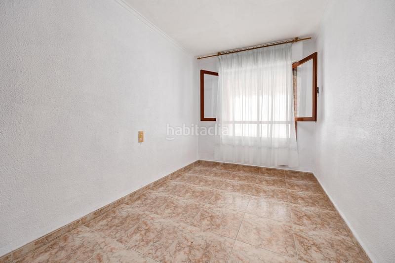 Foto fd67a840-2a7a-43dd-bf48-b0f466f3267f. Piccolo appartamento in calle monteagudo in El Acequión Torrevieja