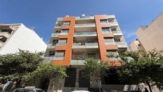 Pis a Campoamor 25. Exclusivo piso en torrevieja  lujo y ubicación privilegiada en l