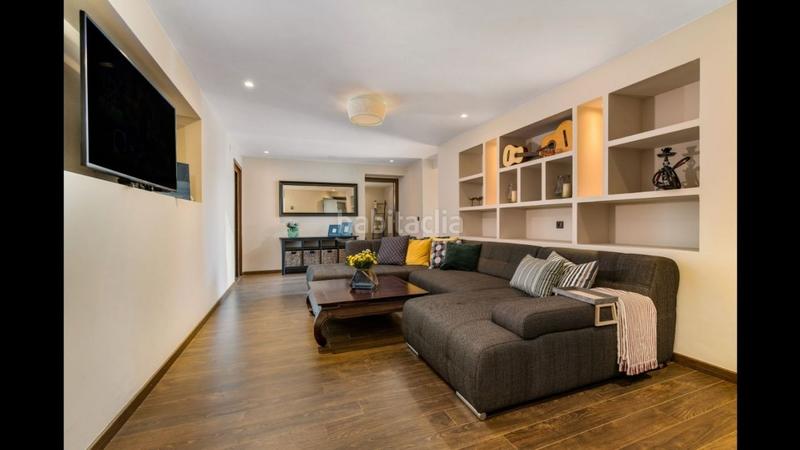Foto ebc6e400-13b6-4d3e-aeb0-362a5816f219. Alquiler chalet villa de estilo rustico contemporaneo en ciudad quesada en Rojales