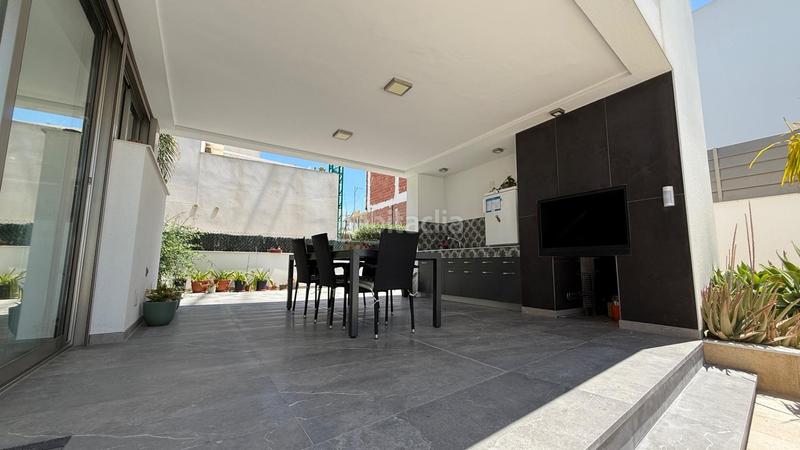 Foto 1fc56fcf-1d93-4cf3-856c-877f34fae226. Chalet un sueño hecho realidad en Benijófar