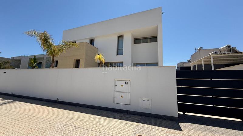 Foto 234aa955-d83b-40e4-b5c1-43e202ac464d. Chalet un sueño hecho realidad en Benijófar