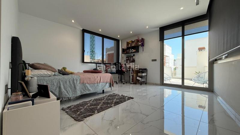 Foto 6553b498-2051-4bd2-8d09-293b0dff76d2. Chalet un sueño hecho realidad en Benijófar