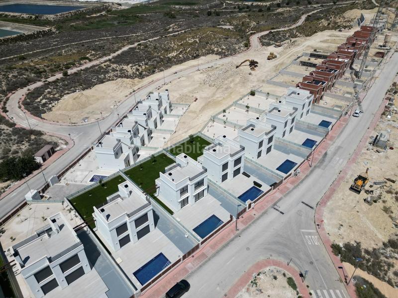 Foto cb30dc0c-198c-4ada-bc03-d36cb24a72de. Chalet vive el sueño mediterráneo en una casa espectacular en Mutxamel