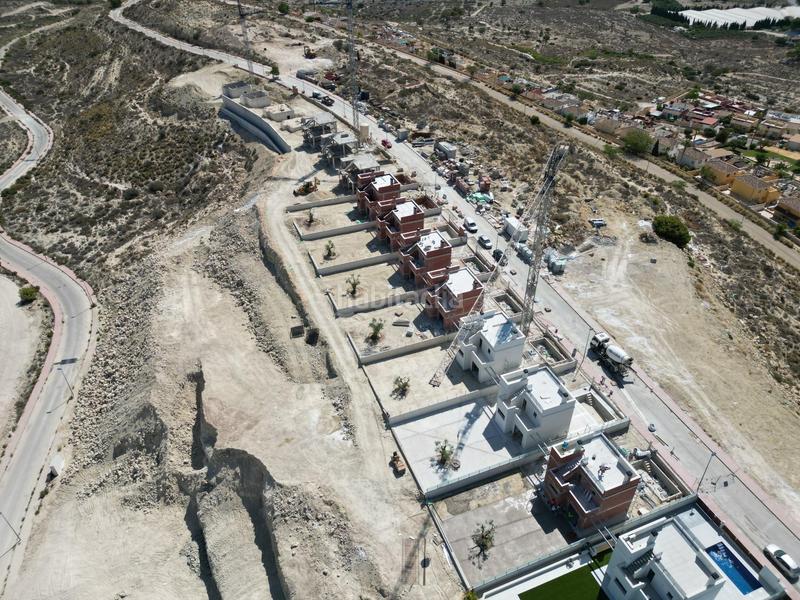 Foto 7151edb5-0e83-4f55-9fc8-9ff9edef5188. Chalet avec parking piscine dans Bonalba-Cotoveta Mutxamel