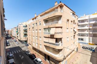 Appartement  Calle monteagudo. Apartamento de lujo junto a la playa en torrevieja
