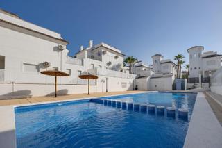 Maison jumelée  Carrer de winston churchill. Casa de lujo en la marina oasis tu refugio mediterráneo