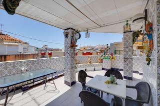 Ático en Calle san pascual. Ático de 1 dormitorio con 45 m de terraza en esquina