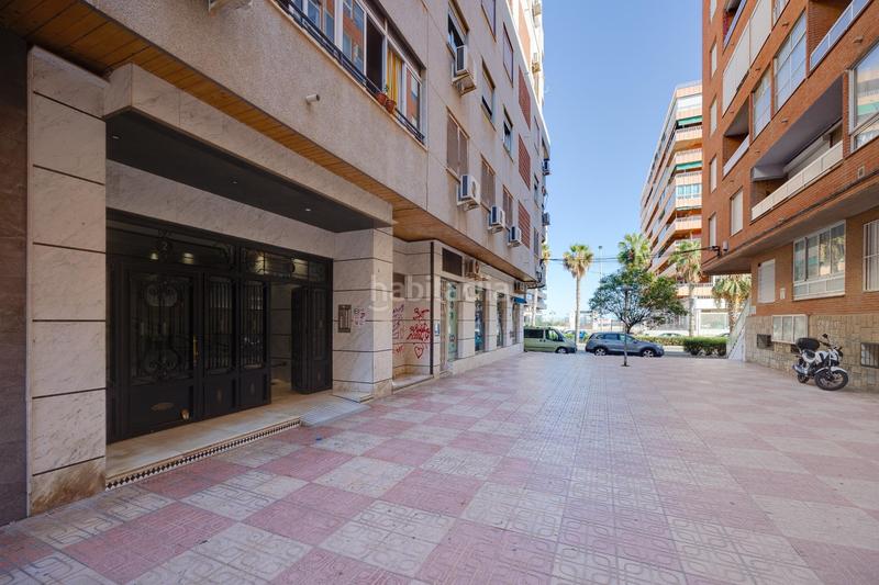 Foto 5994910e-fdbd-4852-87cc-203f16582779. Apartament a avenida gregorio marañon a El Acequión Torrevieja