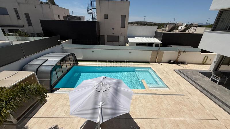 Foto c9566092-23e7-4dce-89d3-ce2aaf5fc0e6. Chalet un sueño hecho realidad en Benijófar