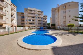 Apartment in Calle copenhague. Apartamento con piscina en venta en torrevieja  2 dormitorios, t