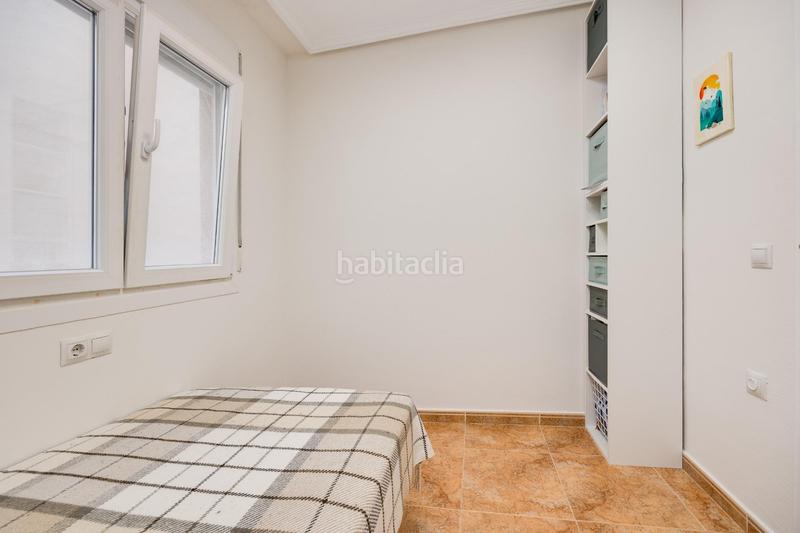 Foto 85de28fd-8f28-4e3d-beae-24c9fa3b64e7. Appartement dans calle ramon gallud dans Zona Playa del Cura Torrevieja