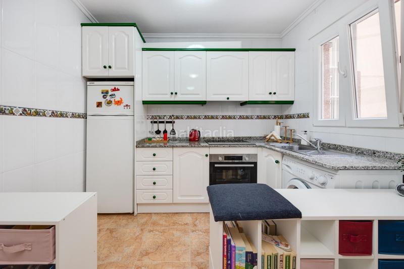 Foto 9ef3c199-2203-483a-86ac-385e550d06b1. Appartement dans calle ramon gallud dans Zona Playa del Cura Torrevieja