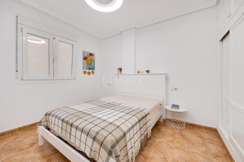 Foto deec0612-4cb3-4d23-933a-ae36951f9939. Appartement dans calle ramon gallud dans Zona Playa del Cura Torrevieja