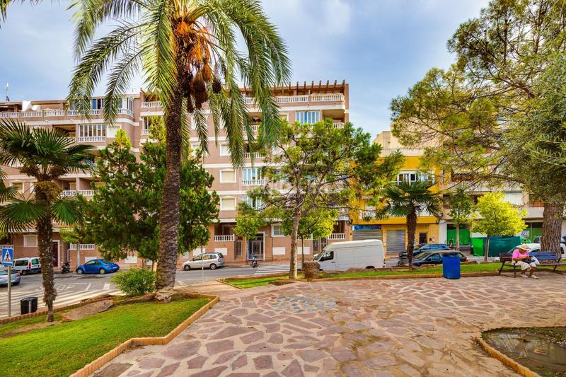 Foto fc7b90e2-4988-4a8e-ba6a-e165008fa7fb. Appartement dans calle ramon gallud dans Zona Playa del Cura Torrevieja