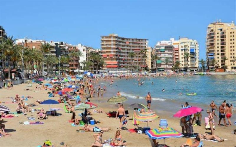 Foto 9819258c-2ce1-4889-9c9c-a2e83ee41b75. Miete dachwohnung in calle gumersindo 34 in Las Piscinas Naturales Torrevieja