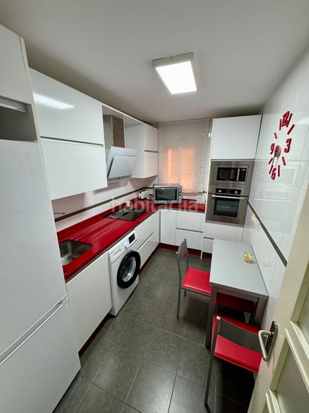 Foto b64eef52-fc59-4e52-a3f1-3d6a9f18f914. Miete etagenwohnung mit heizung parking pool in Almerimar Ejido (El)
