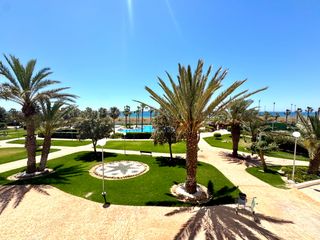 Flat  Avenida mar azul 131. ¡se vende magnífico piso en primera línea de playa!