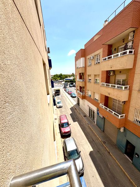 Foto d8d85f69-de27-41be-957c-b0f6b49462bf. Pis a avenida de nicolas salmeron 22 a Pabellón - Estación - El Corte Inglés Ejido (El)