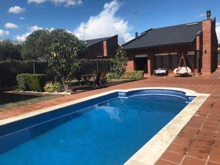 Lloguer Xalet a Centre. Chalet con piscina privada