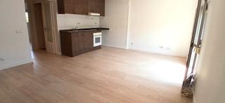 Appartement  Carrer de lluís borrassà. Piso seminuevo en besos mar