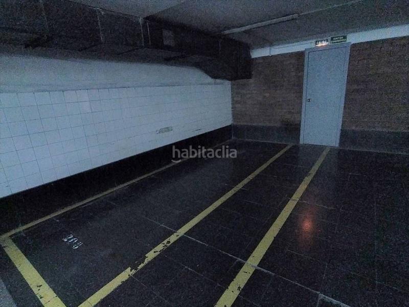 Foto 0512d42e-406a-412f-9695-ef59b1e9643f. Car parking in Putget - Farró Barcelona