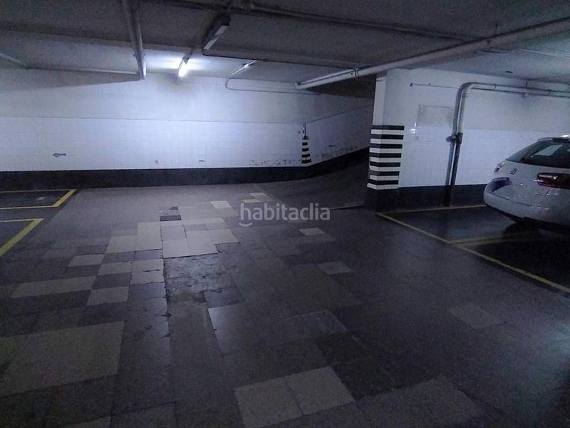 Foto 63e16f86-4b59-41df-bfc1-d4f60410a77e. Car parking in Putget - Farró Barcelona