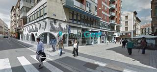 Local Comercial en Calle Regalado