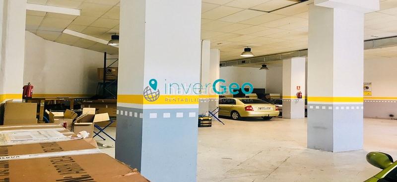 Foto c05c339b-82dc-41b6-b31b-e2e637a25615. Rent business premise in paseo del hospital militar 19 in Valladolid