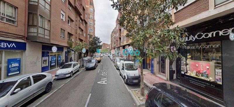 Foto 247ba2d6-6e8c-4518-b3e6-5c5ec912a64c. Local comercial  en avenida segovia. en Valladolid