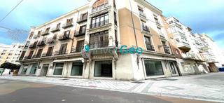 Local Comercial en Calle Claudio Moyano