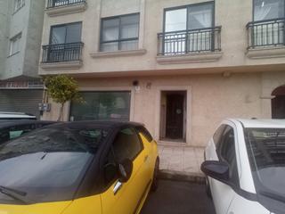 Appartement à Rúa xulián estévez 36. Bajo en rua xulian estevez 18 de 65 m2