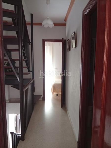 Foto 403ae9cd-390a-4b22-9e73-5740263ab2ea. Casa adosada en calle los rosales 5 dúplex con garaje en Chipiona