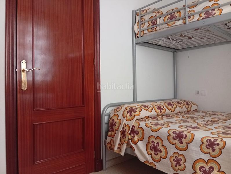 Foto e7cfc2c9-1bcd-44aa-a811-3bb041bec7dc. Casa adosada en calle los rosales 5 dúplex con garaje en Chipiona