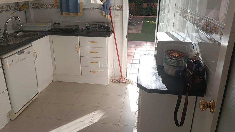 Foto 740700f7-5d49-4a56-b633-c5940ed6378a. Casa adosada dúplex a 200 metros de la playa en La Laguna Chipiona