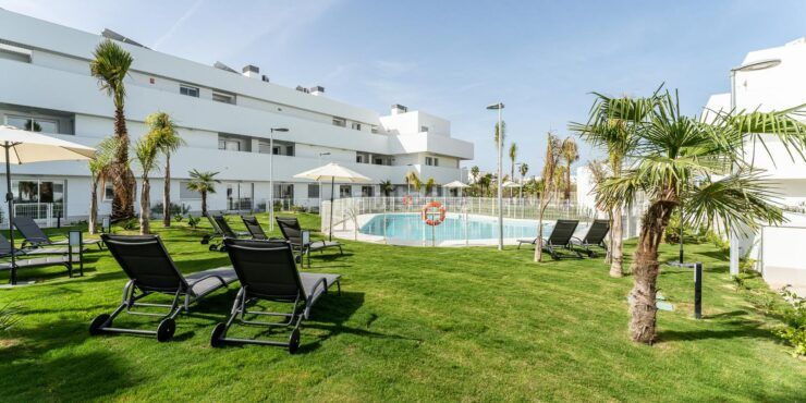Foto abecf3e3-44c5-41dd-869c-774733378818. Apartament amb calefacció aparcament piscina a Aguadulce - Almadraba - Punta Candor Rota