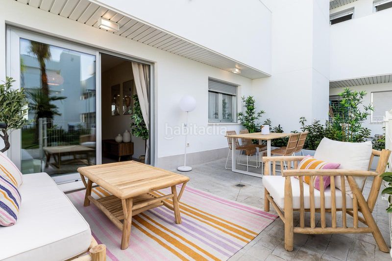 Foto 42684b01-cc47-45ad-98a8-82708a41ff34. Pis amb calefacció aparcament piscina a Aguadulce - Almadraba - Punta Candor Rota