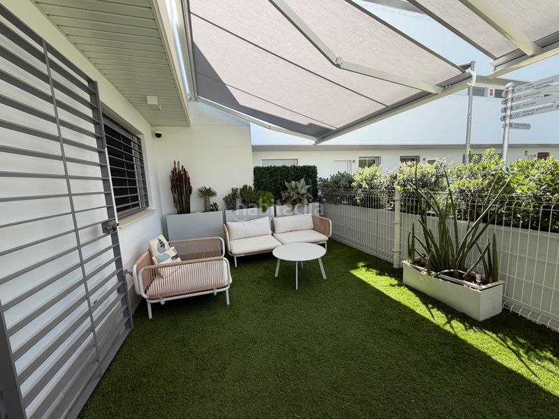 Foto d95fa186-cd1a-42d6-8274-976c35ccdecb. Pis amb calefacció aparcament piscina a Aguadulce - Almadraba - Punta Candor Rota