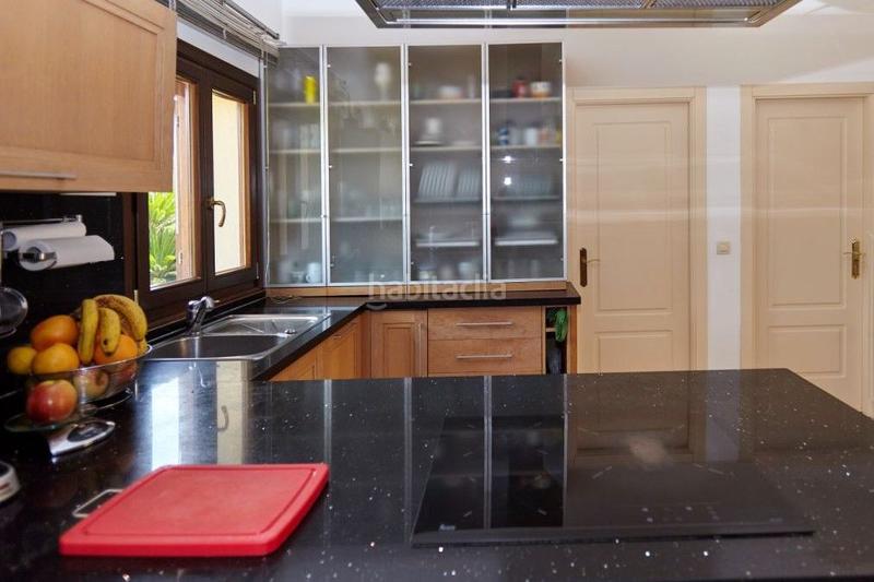 Foto 7d41456d-8482-425e-afdb-35ea03af2d5c. Chalet con riscaldamento parcheggio piscina in Sotogrande alto Sotogrande