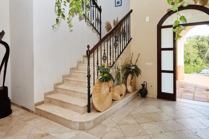 Foto a24fe123-61ef-4cd0-bf03-78d289b88326. Chalet con riscaldamento parcheggio piscina in Sotogrande alto Sotogrande