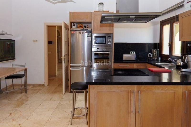 Foto b27e0246-3b0a-4fb5-bc3a-f0a072d8c8fb. Chalet con riscaldamento parcheggio piscina in Sotogrande alto Sotogrande