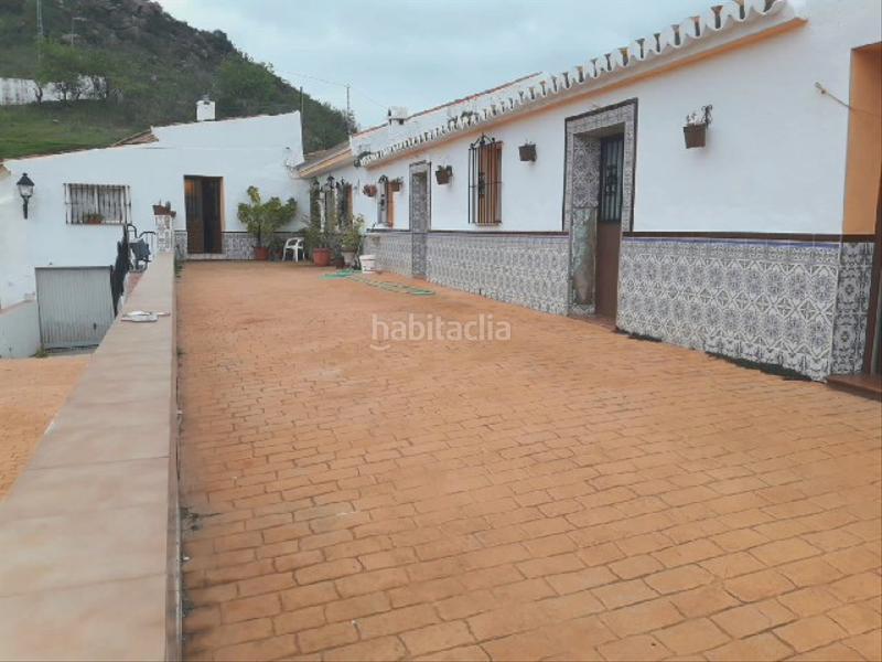 Foto e8f76937-f4af-43e8-b7e8-9b0b0c4959a1. Fondo rustico in Almogía