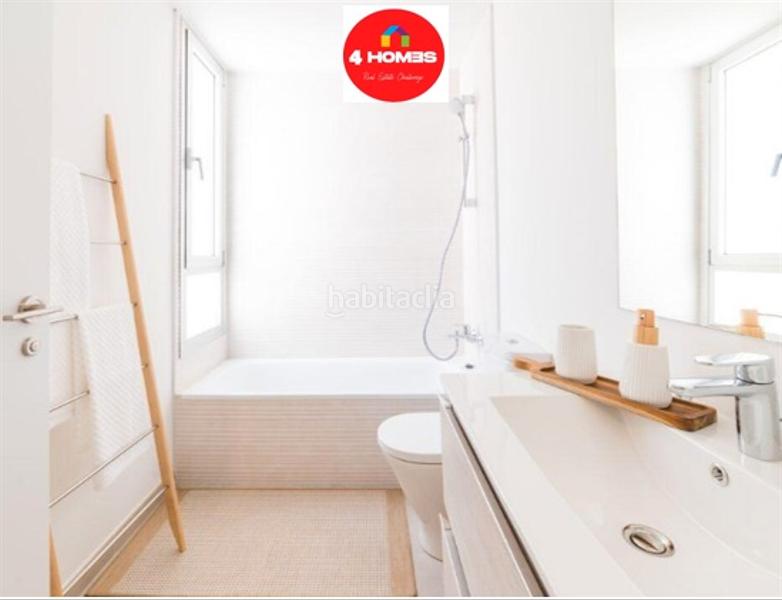 Foto 1f683703-a9a1-44e7-8324-6e50bf7176c2. Apartament amb aparcament piscina a Los Llanos Estepona