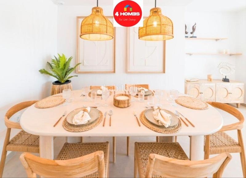 Foto df497b30-2bf9-4f0e-ae48-47b153d6639a. Apartament amb aparcament piscina a Los Llanos Estepona