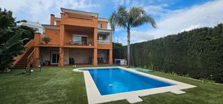 Chalet à Hipódromo - Cerrado del Águila. Chalet independiente las lagunas de mijas