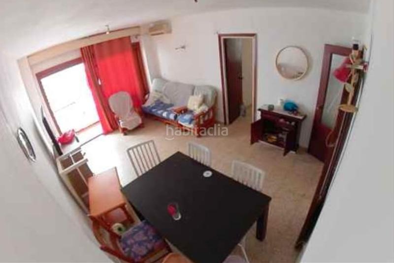 Foto cde9e7d7-e011-4776-b0c7-1048023ba1b0. Pis a puerto de Estepona Estepona