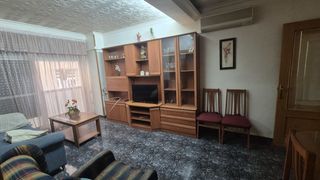 Pis en Las Cruces. Vivienda en pleno centro de villena  124.000